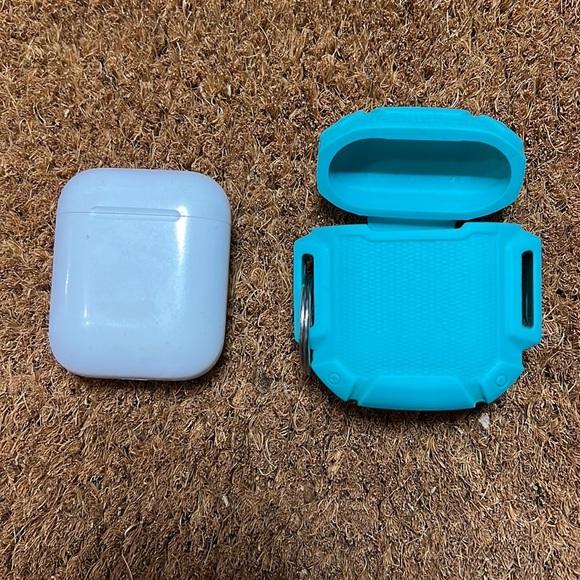 Apple AirPod Wireless Charging Case w/ Teal Bumper Cover (AirPods